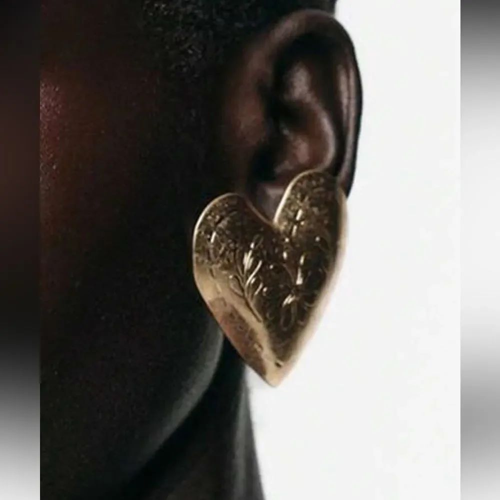 Gold Heart Statement Earring A1738